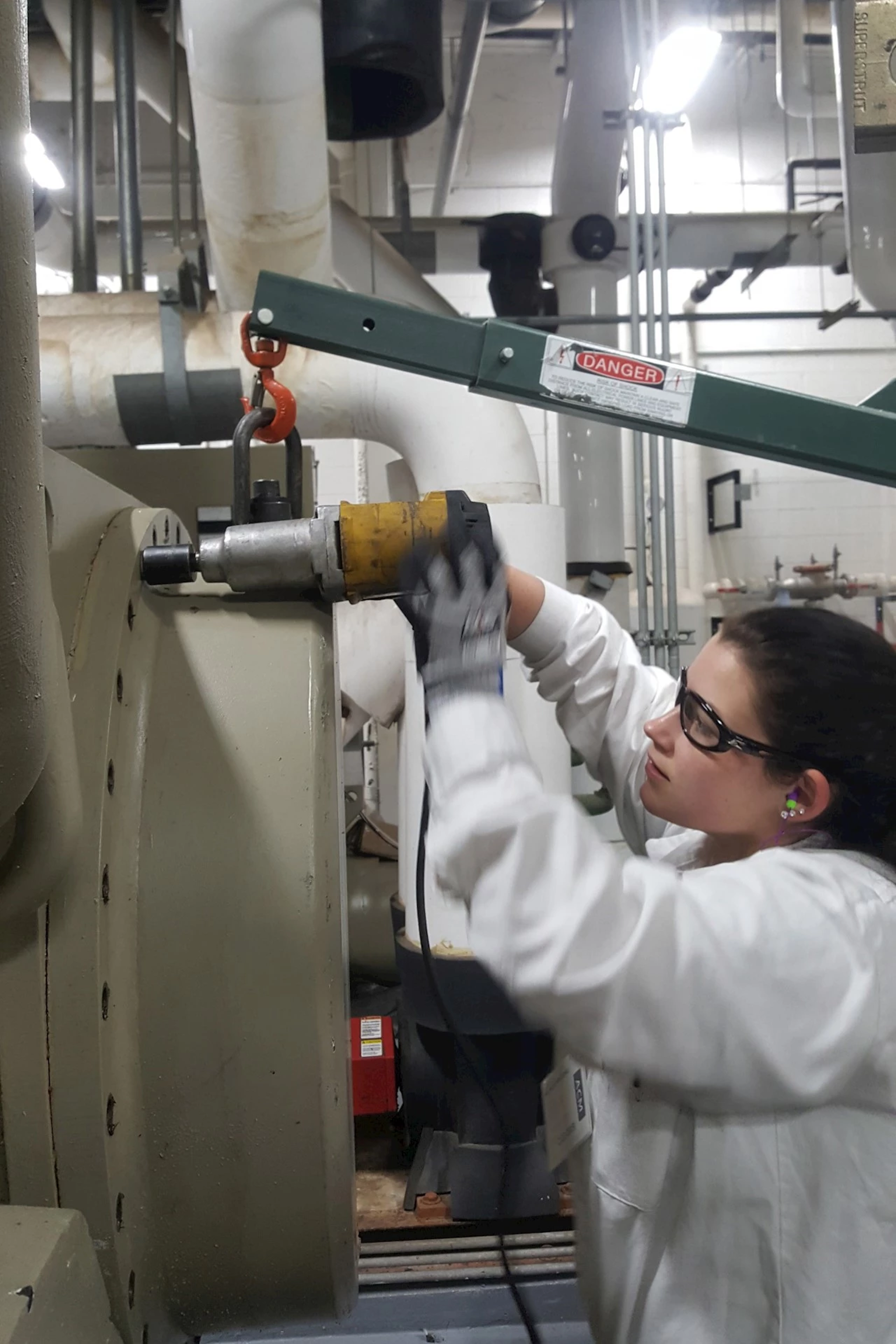 Holly Dawson Cleaning Condenser Tubes 2019 (1)